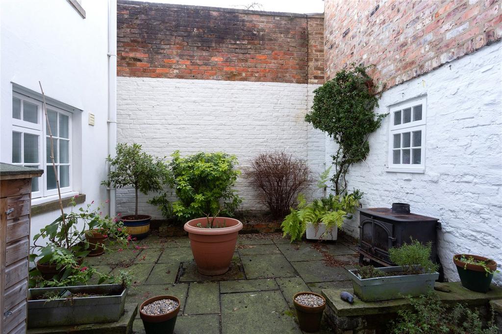 Courtyard Garden