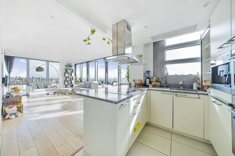 2 bedroom flat for sale, Hertmere Road, E14, Docklands, London, E14