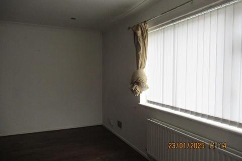 3 bedroom terraced house to rent, Meadow Way, Stevenage SG1