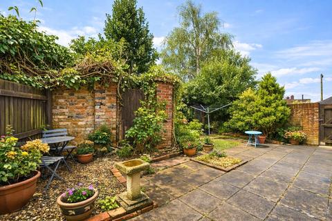 2 bedroom detached house for sale, Salisbury Road, Burton, Christchurch, Dorset, BH23