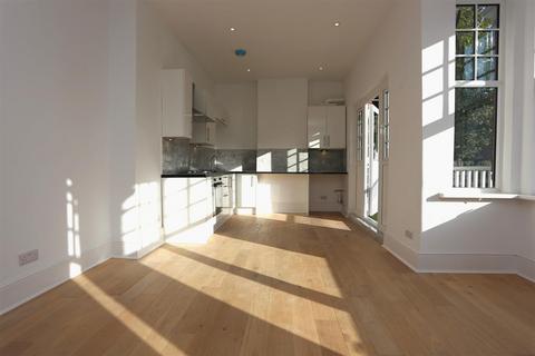 1 bedroom flat to rent, Cromwell Road, Hove