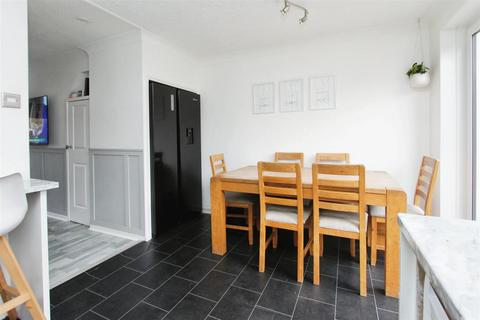 22 Birkhall Close, Chatham, ME5 7QD
