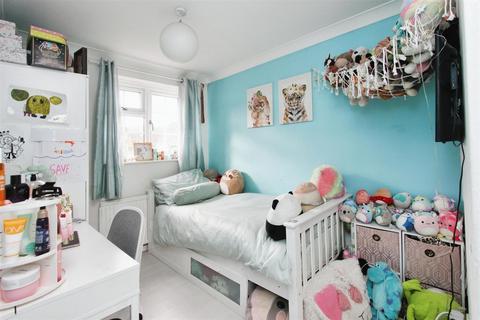 22 Birkhall Close, Chatham, ME5 7QD