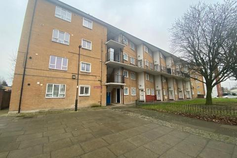 3 bedroom maisonette for sale, Penn House, N9