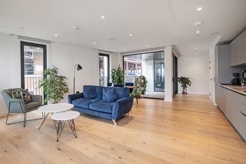 2 bedroom flat for sale, The Denizen, Barbican, London, EC1Y