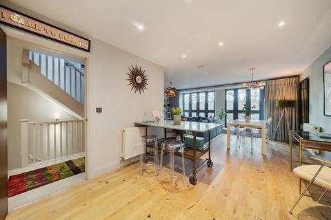 3 bedroom terraced house for sale, Millbank Close, Farnham, Surrey, GU9