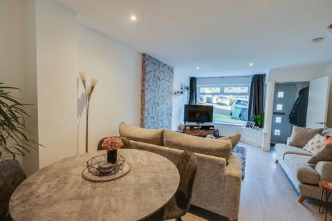 3 bedroom terraced house for sale, Bridge Wood Close, Horsforth, Leeds, West Yorkshire, LS18