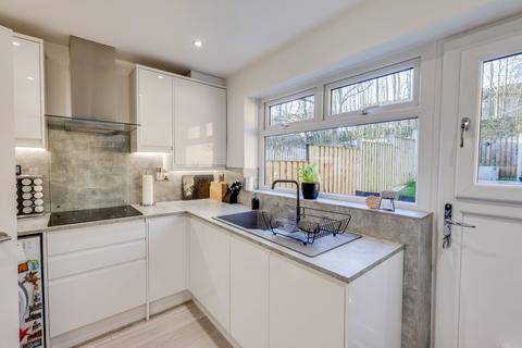 3 bedroom terraced house for sale, Bridge Wood Close, Horsforth, Leeds, West Yorkshire, LS18