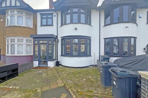 4 bedroom terraced house for sale, Flora Gardens, Romford, Essex, RM6