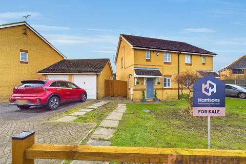 3 bedroom semi-detached house for sale, Marsh Rise, Kemsley, Sittingbourne, Kent, ME10 2UN