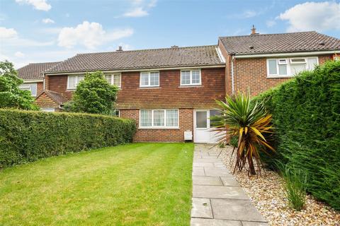 2 bedroom terraced house to rent, Leander Road, Bosham