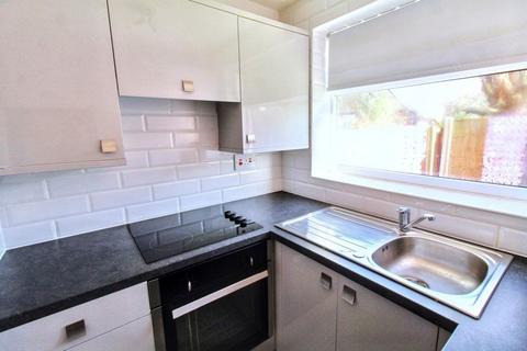 1 bedroom terraced house to rent, Camdale Close, Chilwell, NG9 4FZ