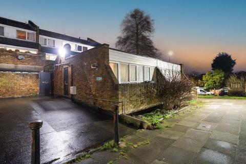 1 bedroom flat for sale, Woodvale Walk, London, SE27