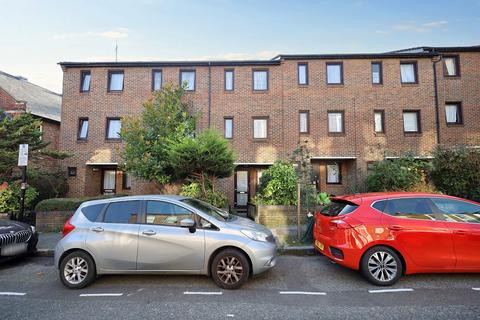 3 bedroom semi-detached house for sale, Hargrave, London N19