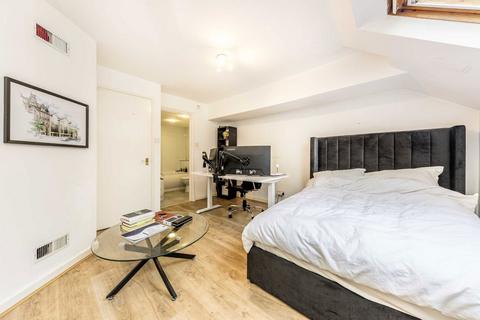 3 bedroom flat for sale, Asher Way, London E1W