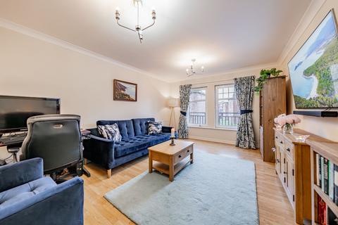 2 bedroom flat for sale, 8 MacDougall Street, Flat 1/3, Shawlands, Glasgow, G43 1RZ