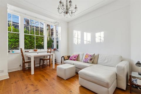 2 bedroom flat for sale, Brackley Road, London, W4