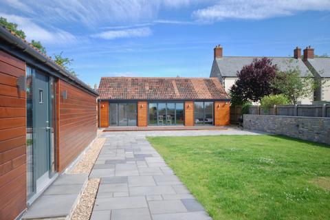 3 bedroom detached house to rent, Castle Street, Keinton Mandeville, Somerton, Somerset, TA11