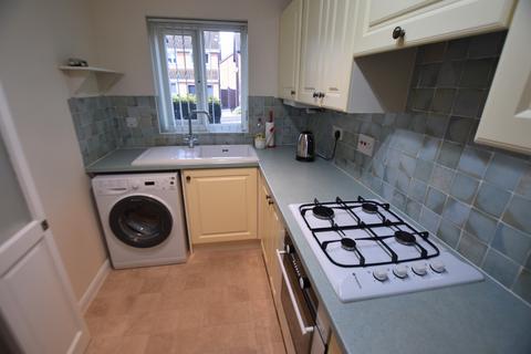 2 bedroom end of terrace house to rent, Friary Gardens, Newport Pagnell