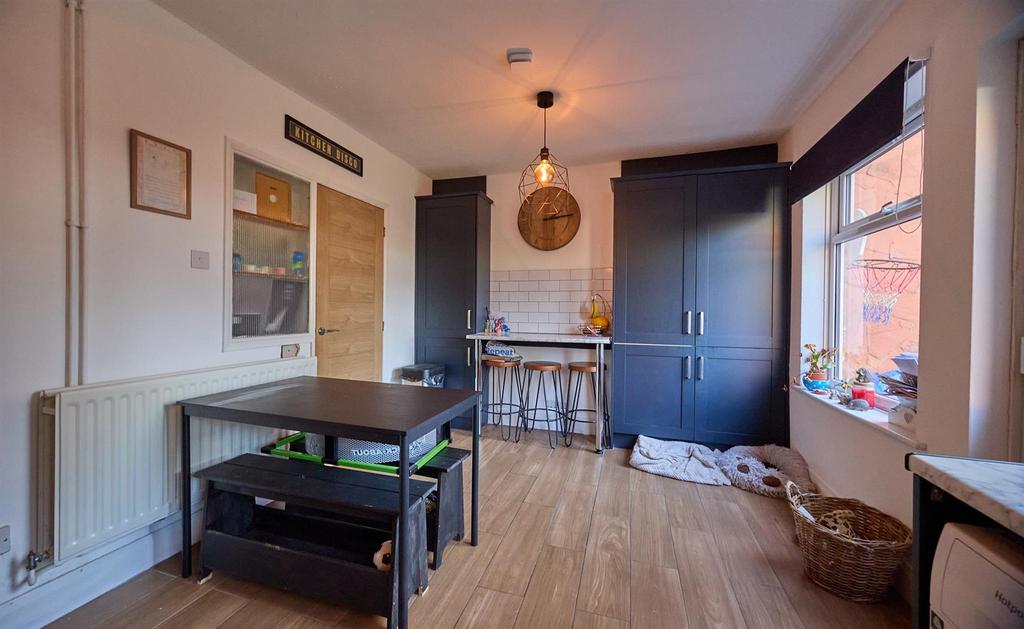Kitchen diner