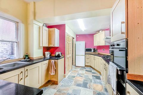 4 bedroom terraced house for sale, Park Road, Hull HU5