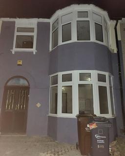 4 bedroom end of terrace house to rent, Salisbury Ave, Barking IG11