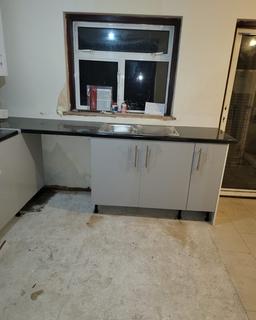 4 bedroom end of terrace house to rent, Salisbury Ave, Barking IG11