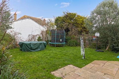 4 bedroom detached house for sale, Drummond Road, Goring-By-Sea, Worthing