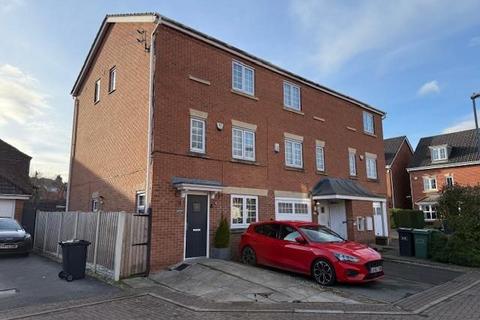 4 bedroom townhouse for sale, Manor Park Road, Cleckheaton