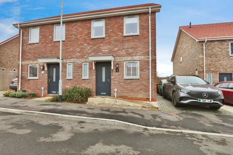 3 bedroom semi-detached house for sale, Howell Park, Preston, HU12 8FQ