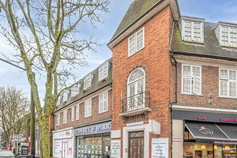 Studio to rent, Falloden Way,  Hampstead Garden Suburb,  NW11