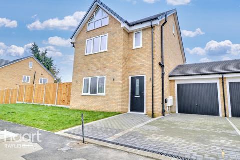 4 bedroom link detached house for sale, The Blossoms, Rayleigh