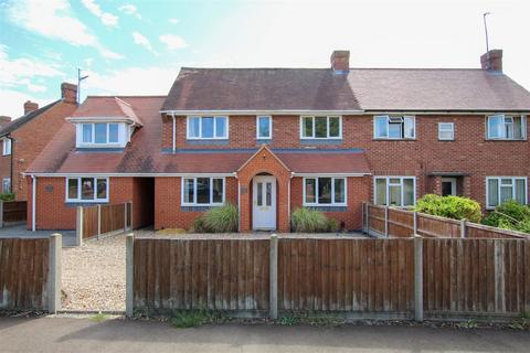 3 bedroom semi-detached house to rent, Babraham Road, Cambridge CB22