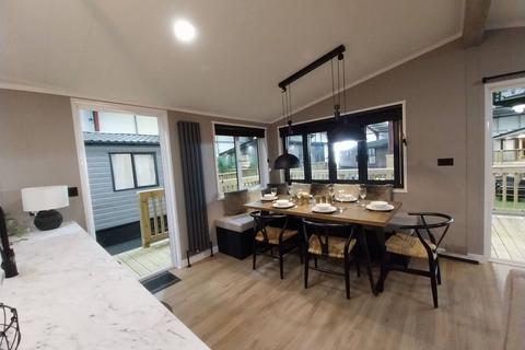 2 bedroom lodge for sale, Pickering York