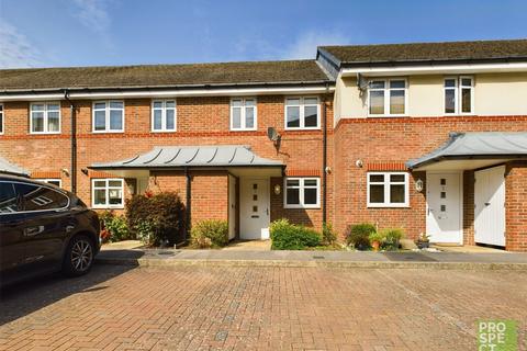 2 bedroom terraced house to rent, Kenley Place, Farnborough, Hampshire, GU14