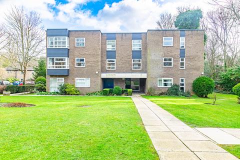 2 bedroom flat for sale, Park Villas, Roundhay, Leeds LS8