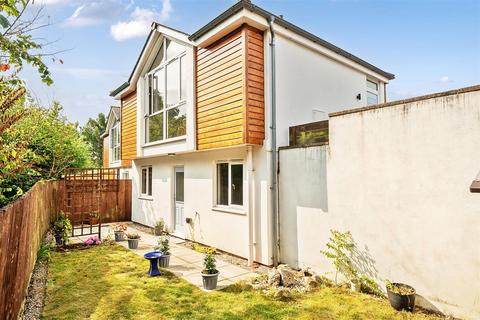 2 bedroom detached house for sale, Penryn
