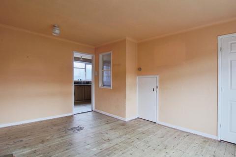 3 bedroom terraced house for sale, Stornaway Square, Hull, HU8 9LJ