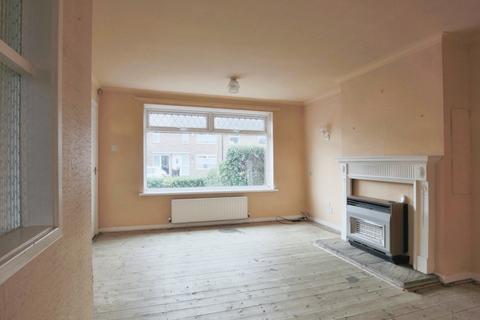 3 bedroom terraced house for sale, Stornaway Square, Hull, HU8 9LJ