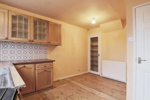 3 bedroom terraced house for sale, Stornaway Square, Hull, HU8 9LJ