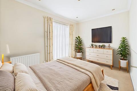 24 Cave Crescent, Cottingham, HU16 5LA