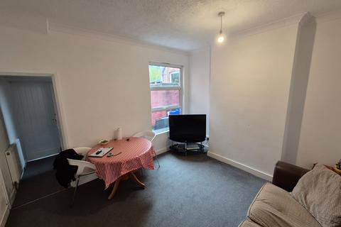 2 bedroom terraced house for sale, Merrivale Road, Smethwick B66