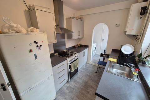 2 bedroom terraced house for sale, Merrivale Road, Smethwick B66