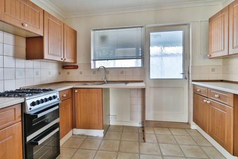 3 bedroom semi-detached house for sale, Garth Avenue, Bilton, Hull, East Riding of Yorkshire, HU11 4HN