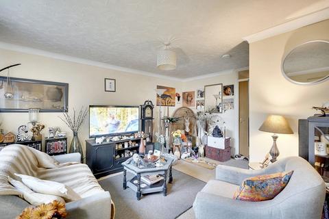 2 bedroom maisonette for sale, Corsican Pine Close, Newmarket CB8