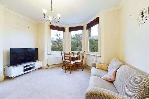 2 bedroom apartment to rent, St Margarets Road, St Margarets