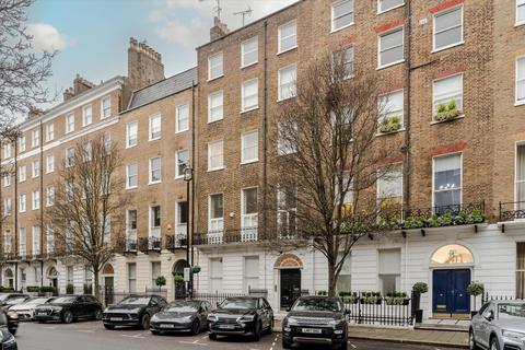 3 bedroom flat for sale, Devonshire Place, Marylebone, W1G