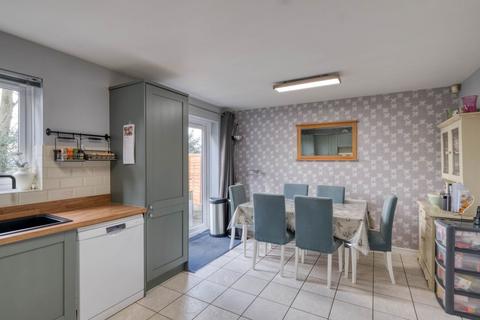 18 Mallow Drive, Bromsgrove, B61 0UP