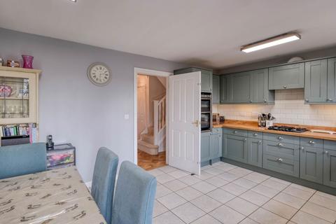 18 Mallow Drive, Bromsgrove, B61 0UP