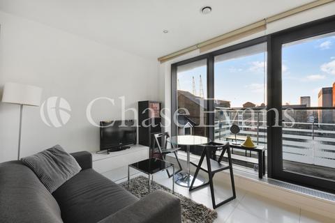 undefined, Oakland Quay, Canary Wharf, London, E14